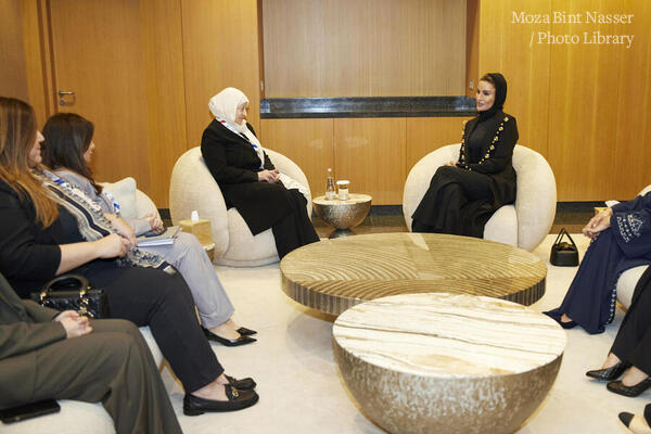 Her Highness meets with the president of Hariri Foundation 